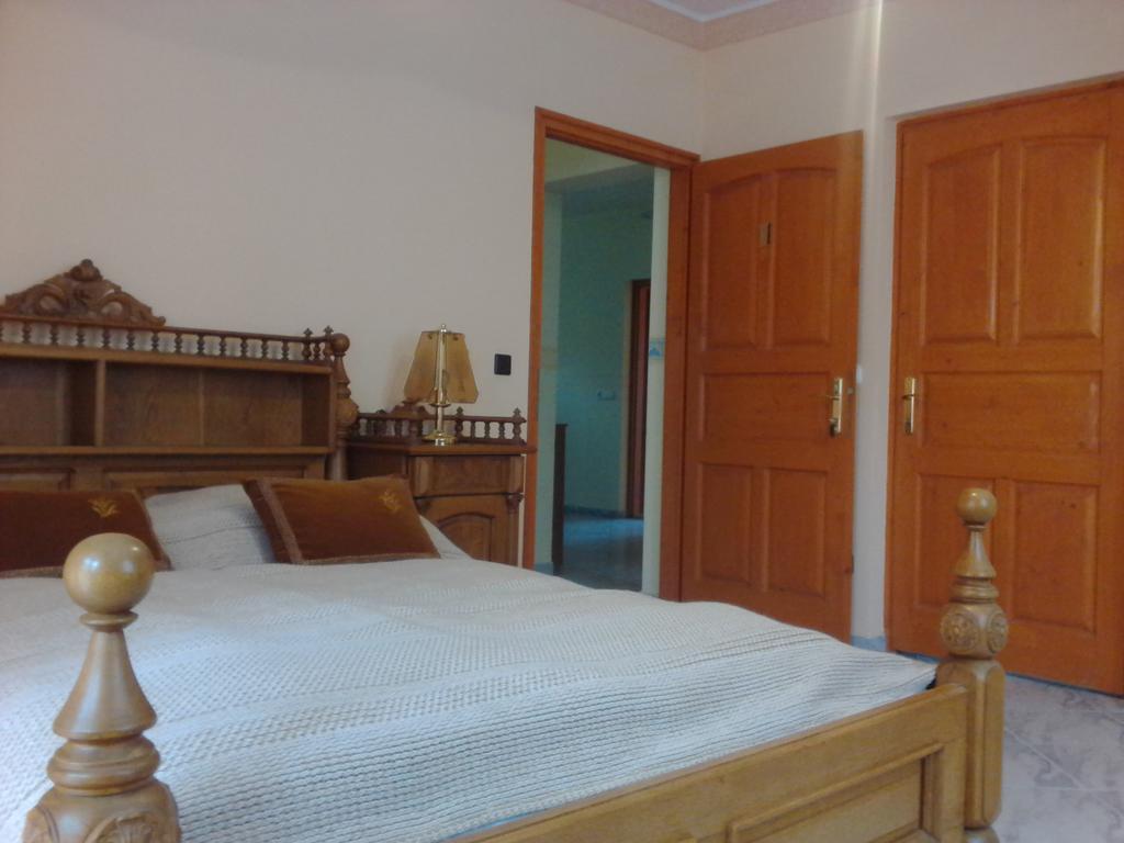 Kristaly Apartman Heviz Bagian luar foto