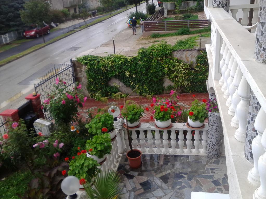 Kristaly Apartman Heviz Bagian luar foto