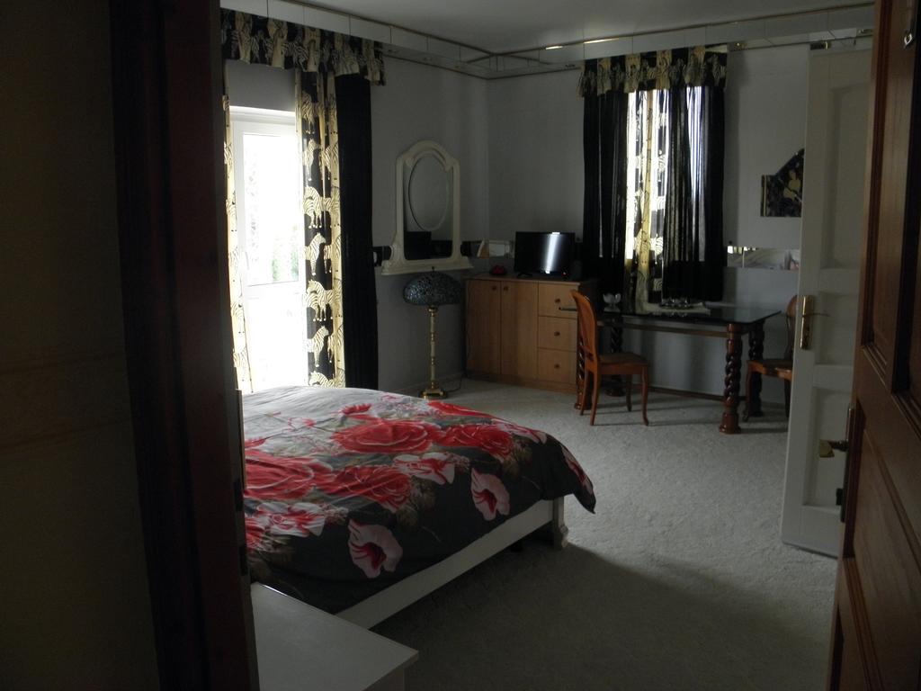 Kristaly Apartman Heviz Bagian luar foto