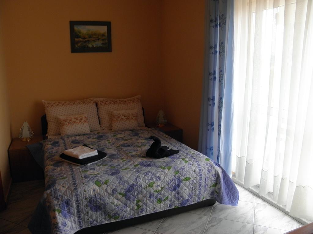 Kristaly Apartman Heviz Bagian luar foto