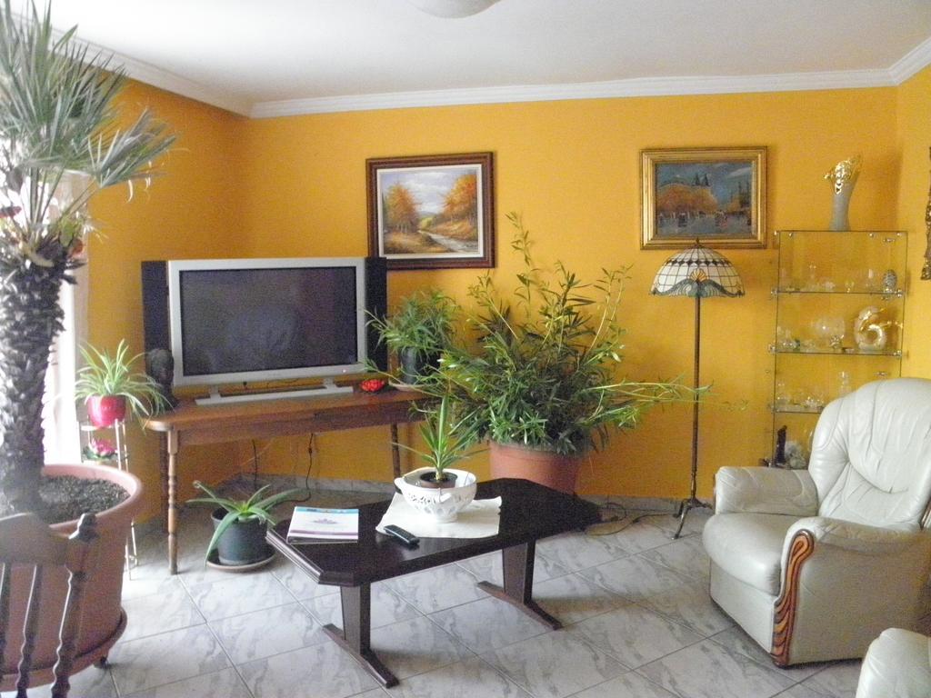 Kristaly Apartman Heviz Bagian luar foto