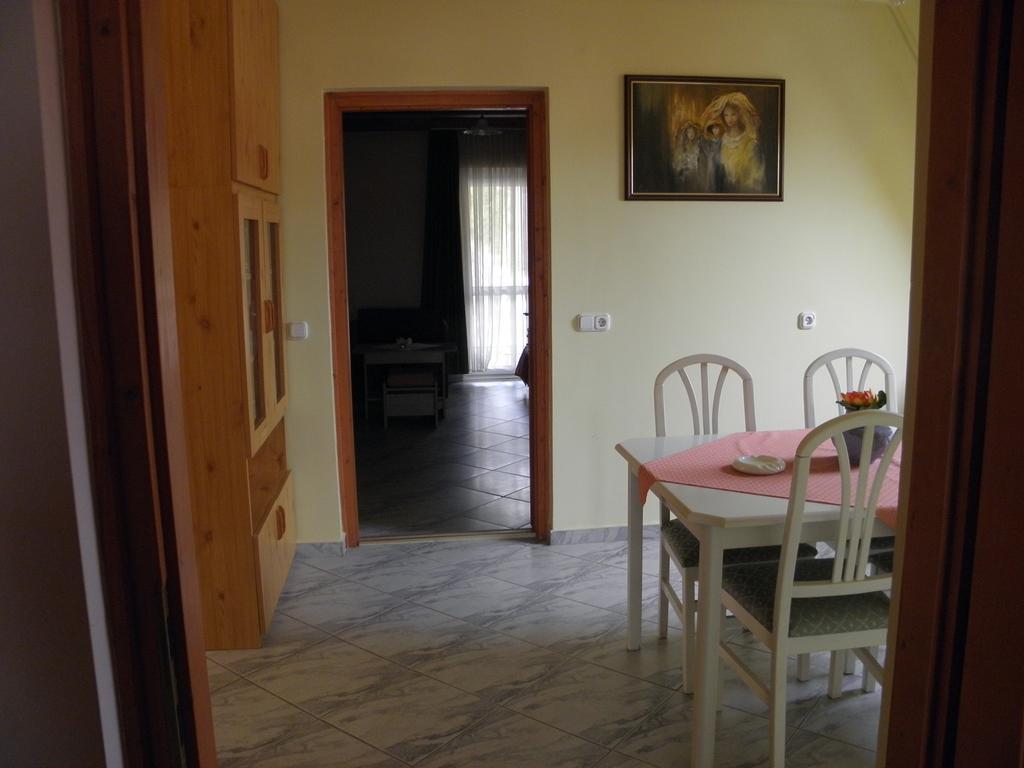Kristaly Apartman Heviz Bagian luar foto