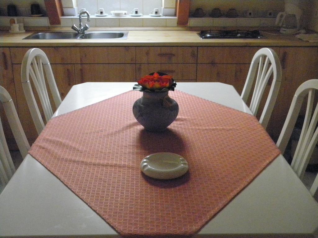 Kristaly Apartman Heviz Bagian luar foto