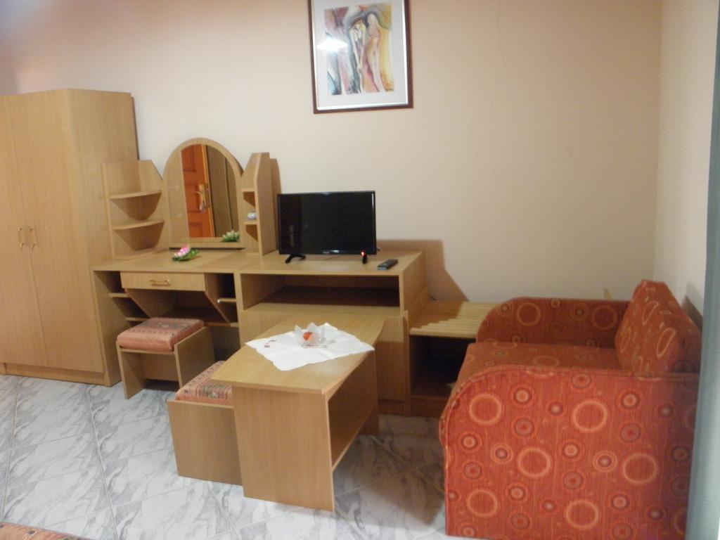 Kristaly Apartman Heviz Bagian luar foto
