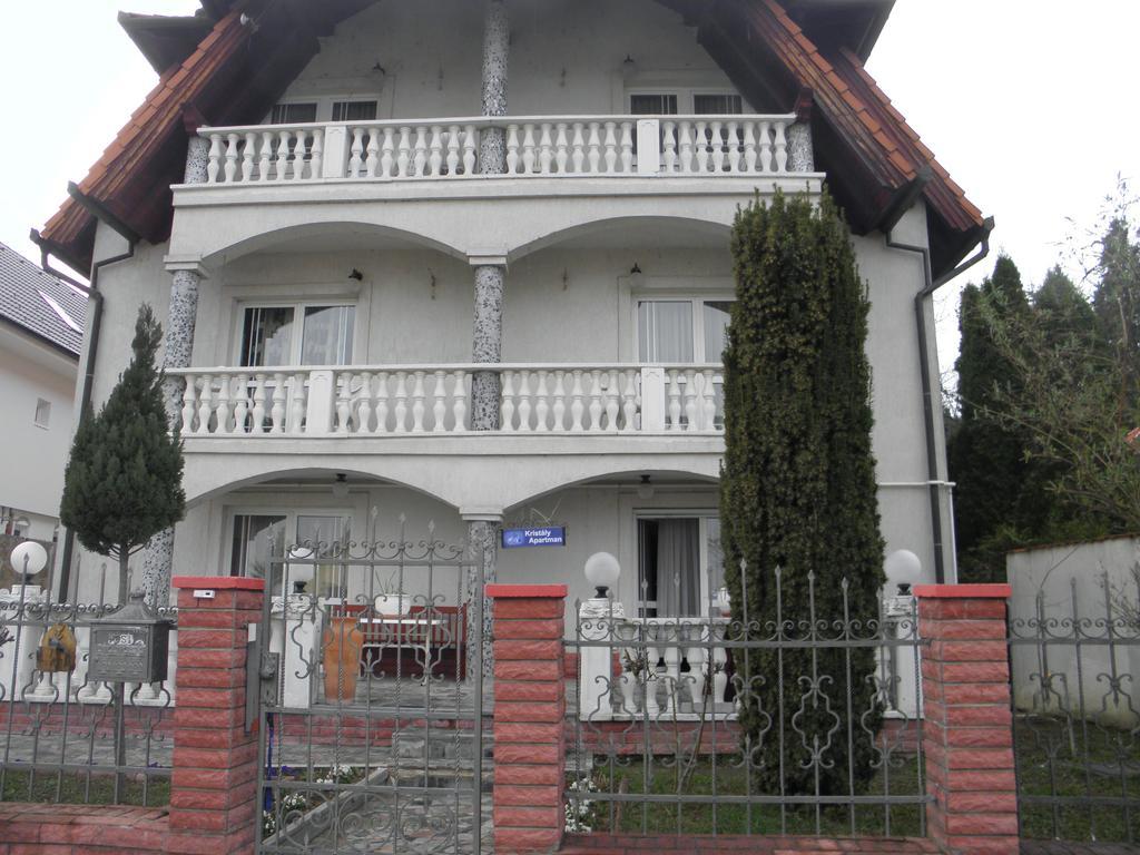 Kristaly Apartman Heviz Bagian luar foto