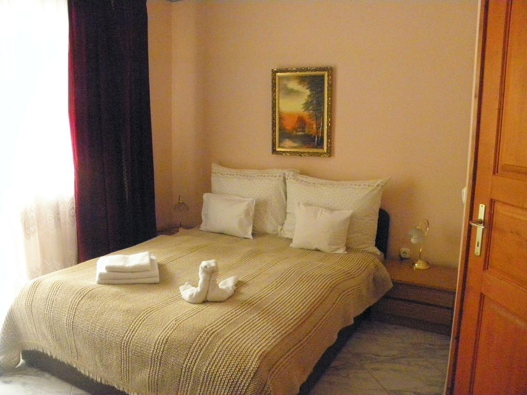 Kristaly Apartman Heviz Bagian luar foto