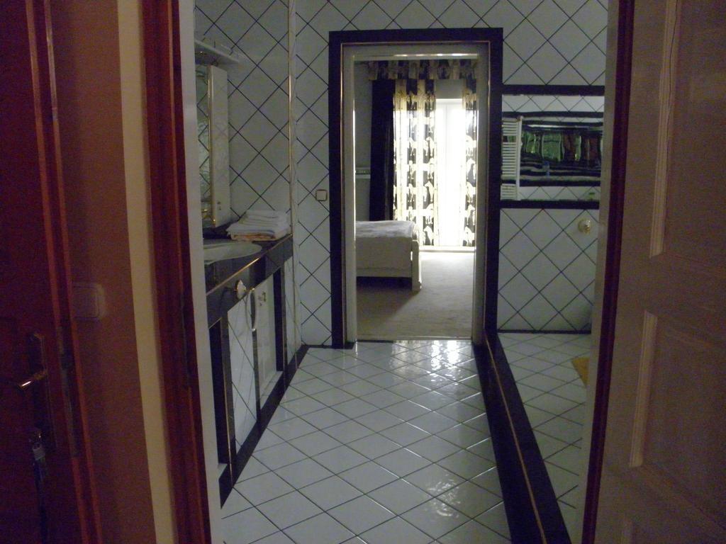 Kristaly Apartman Heviz Bagian luar foto